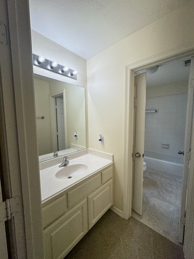 Building Photo - 3809 Brinkman St