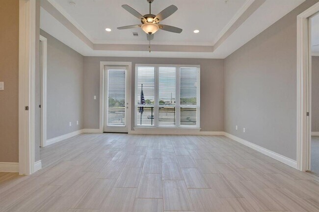 Building Photo - 106 Bella Toscana Ave