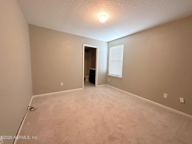Building Photo - 4578 Silverthorn Dr