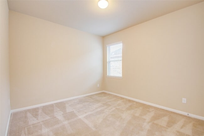 Building Photo - 8710 Austin Thomas Dr