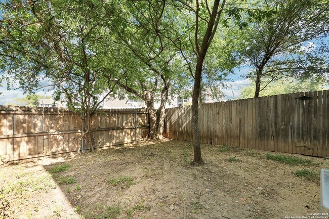 Building Photo - 7823 Kingsbury Wood