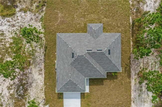 Building Photo - 2505 39th St SW