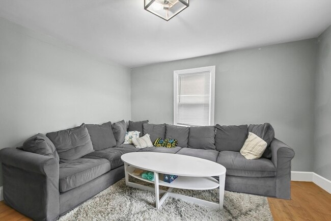 Building Photo - 36 Union St