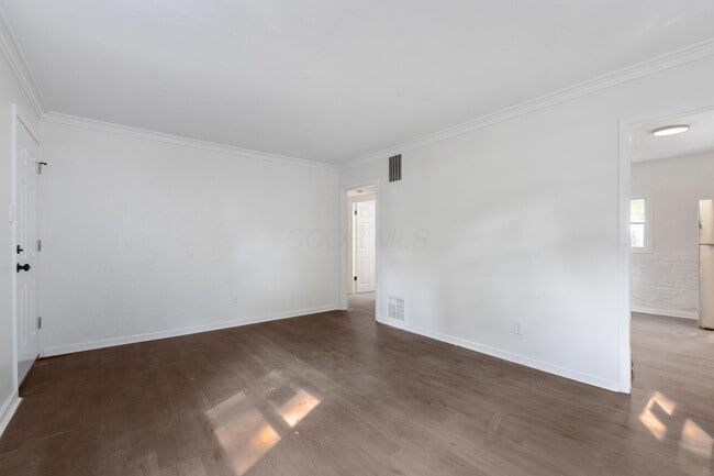 Building Photo - 2778 Grasmere Ave