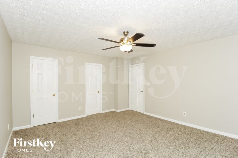 Building Photo - 4295 Hickory Point Dr