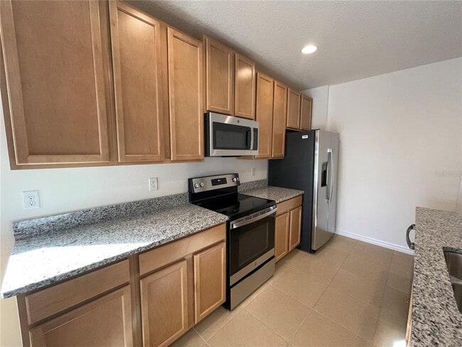 Building Photo - 5566 Sabal Dr
