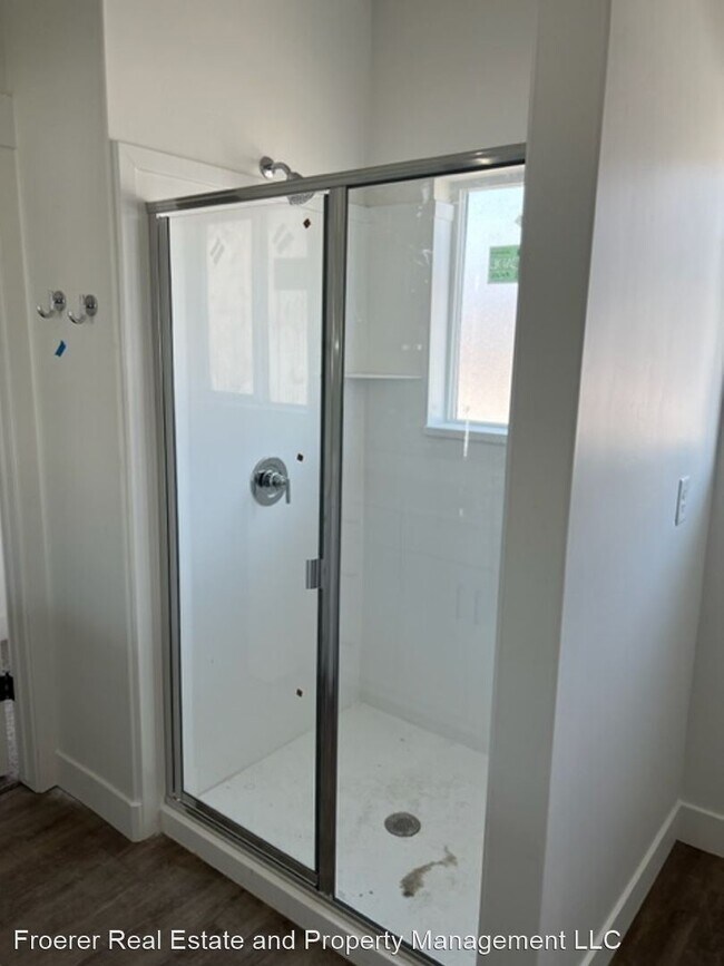 Building Photo - 3 br, 2.5 bath House - 857 S. 160 E.  #14