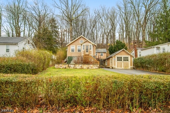 Building Photo - 43 Estling Lake Rd