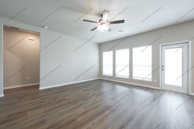 Building Photo - 5305 Friars Lp