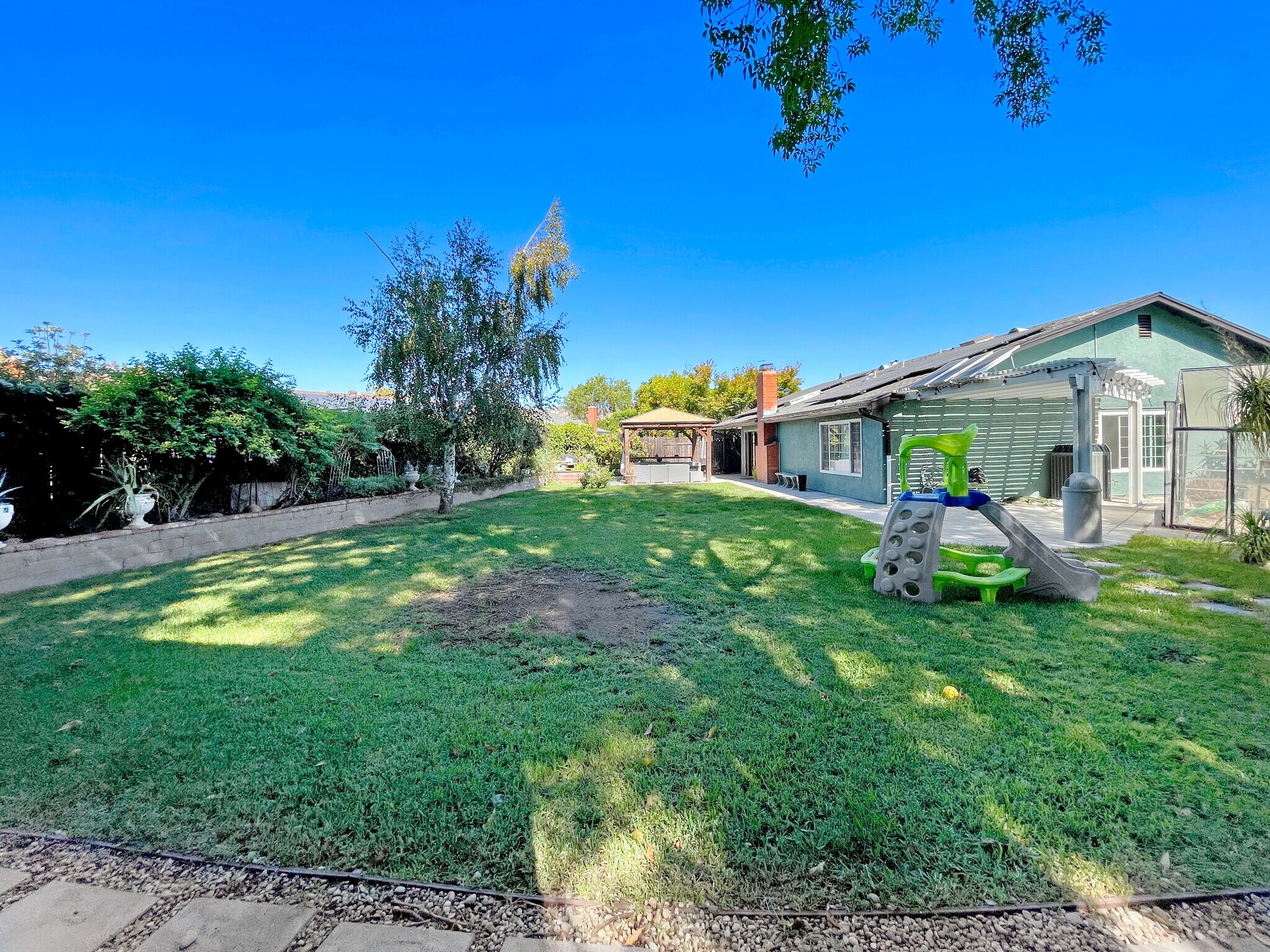 Building Photo - 2611 Willow Ct