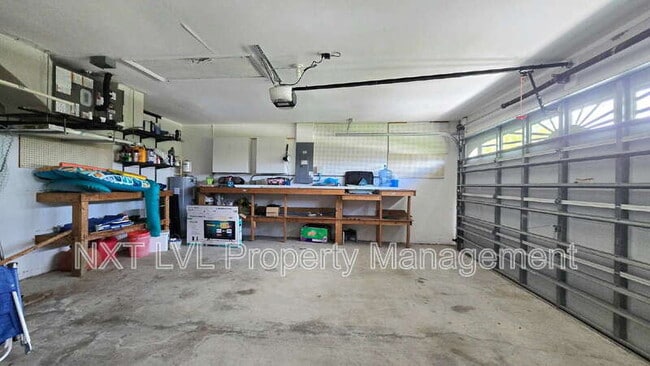 Building Photo - 4022 SW 12th Pl