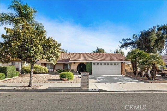 Building Photo - 2095 Silver Oak Way