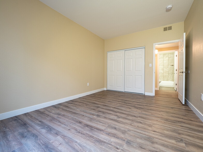 2nd bedroom - 8440 Little Rock Way