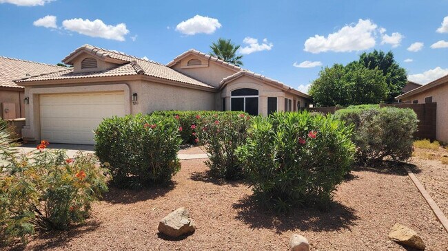 Building Photo - 9211 W Sandra Terrace