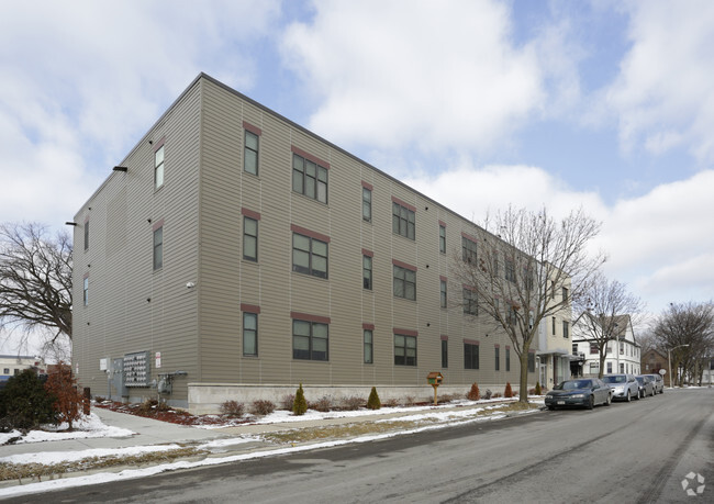 Building Photo - Capuchin Apartments