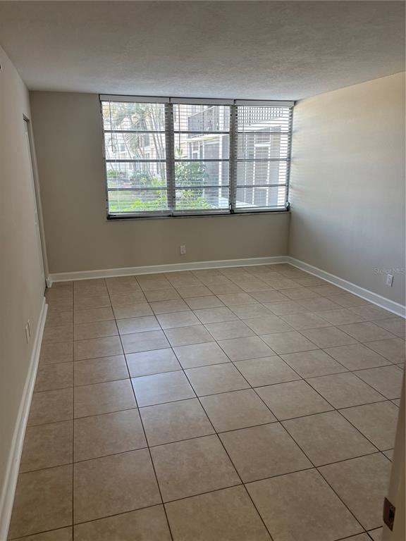 Building Photo - 7405 Bay Island Dr S