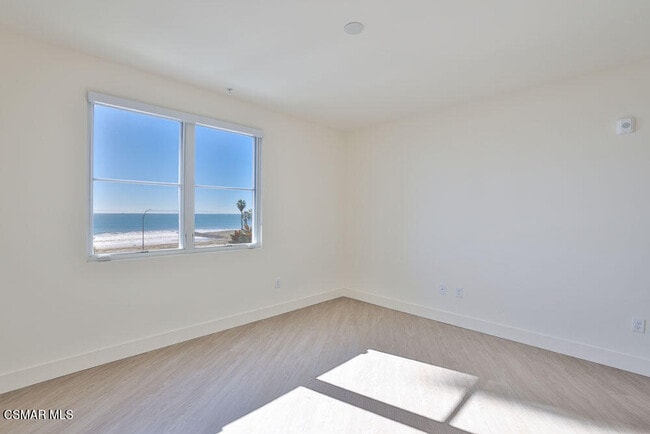 Building Photo - 1012 Vista del Mar Pl.