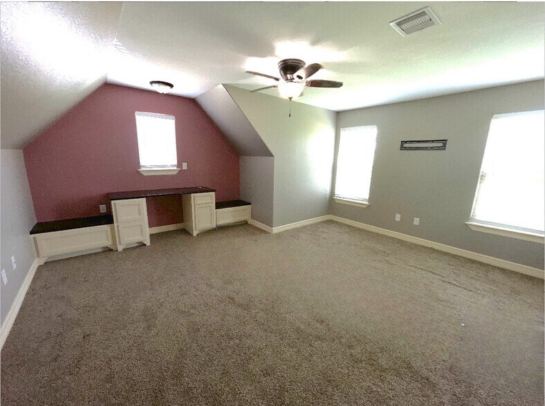 Building Photo - 125 Collier Dr