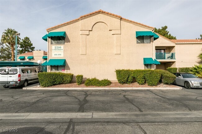 Building Photo - 2210 E University Ave.