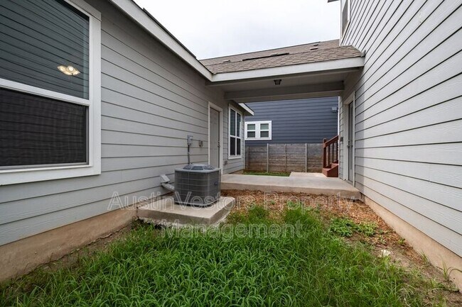Building Photo - 8908 Cattalo Ln