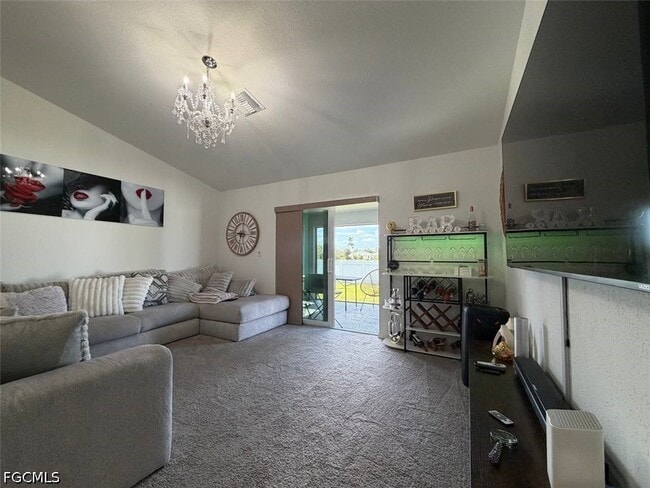 Building Photo - 926 NE 33rd St