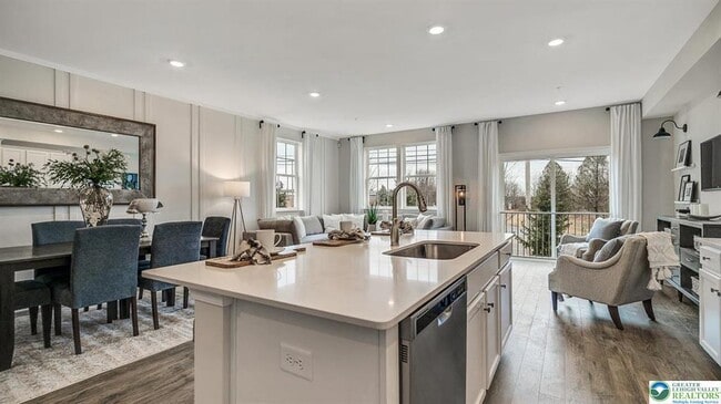 Building Photo - 1103 Meadowlark Dr