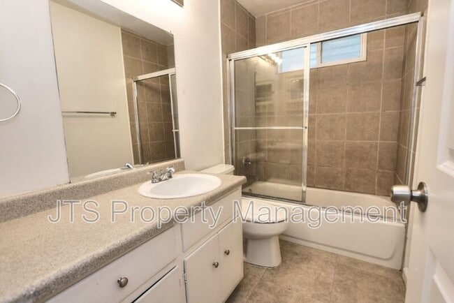 Building Photo - 2840 Sweet Way