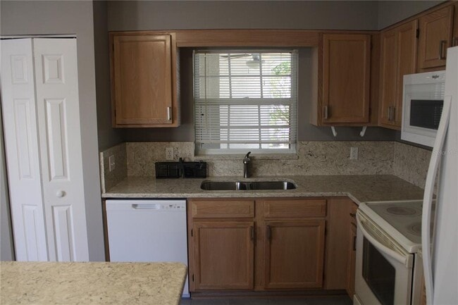 Building Photo - 1507 Lantana Ct