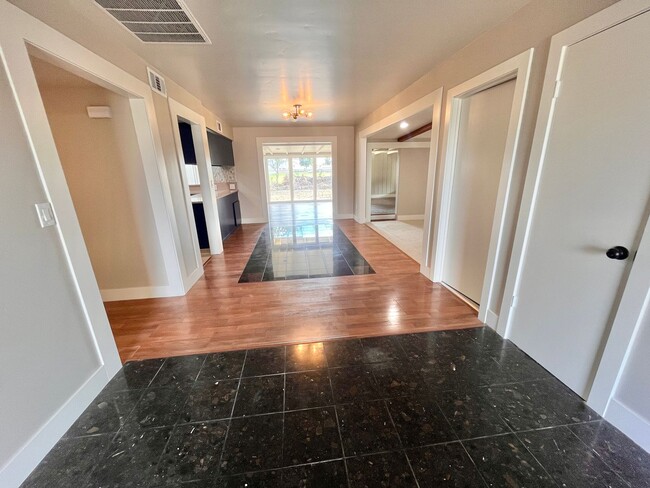 Building Photo - REDUCED!! Newly Remodeled & Full of Charac...