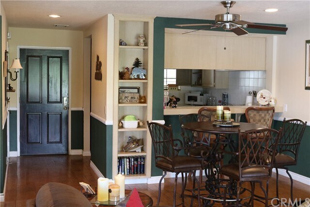 Building Photo - 4 Village Bay