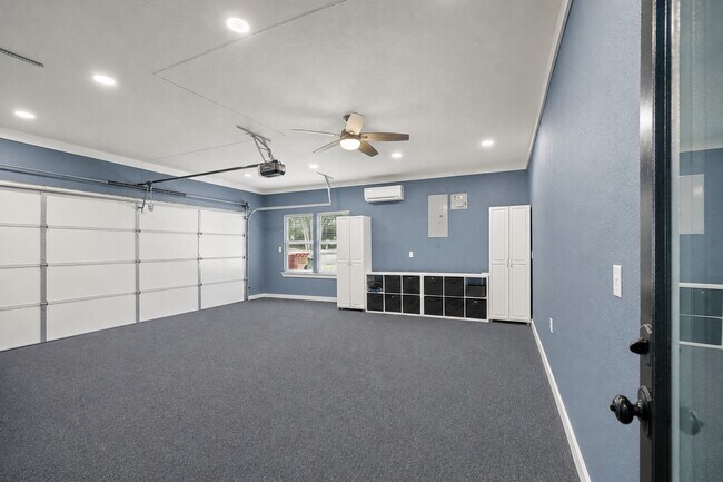 Building Photo - 5178 Lazy Ln