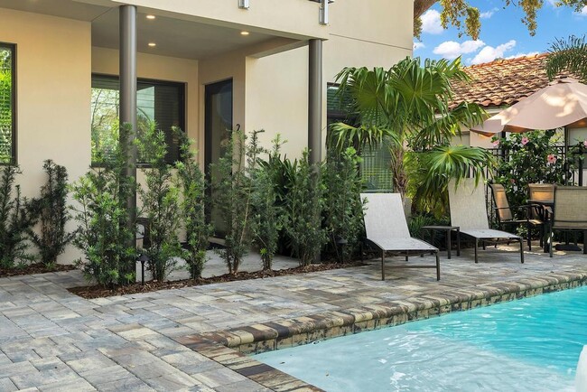 Building Photo - 15 Ocean Breeze