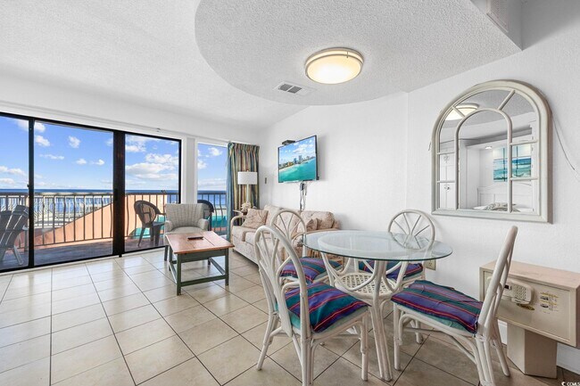 Building Photo - 202 70th Ave N