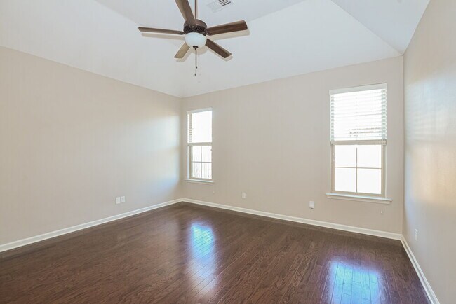 Building Photo - 145 Hidden Meadows Ln