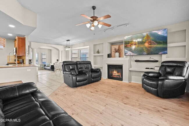 Building Photo - 6244 Spotted Eagle Dr