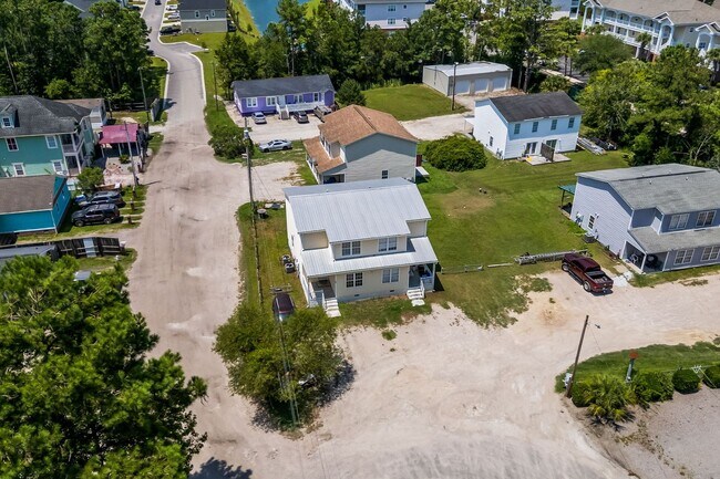 Building Photo - 4097 Mica Ave
