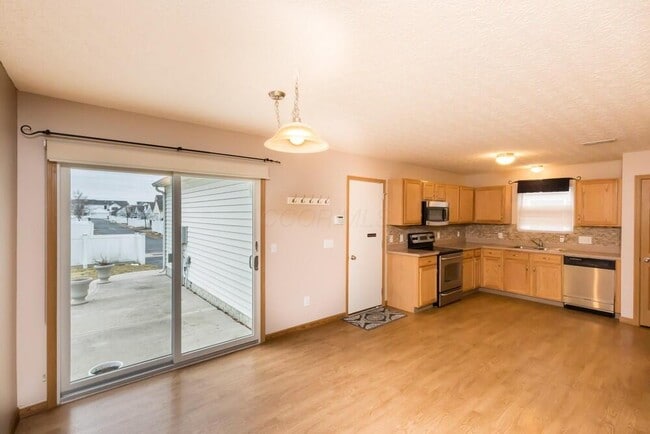 Building Photo - 5975 Pennington Creek Dr