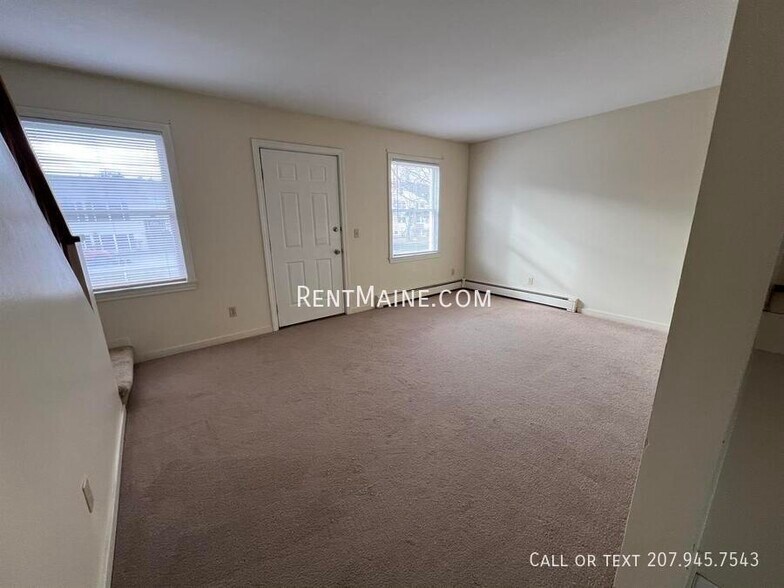 Building Photo - 71 Valley View Ln