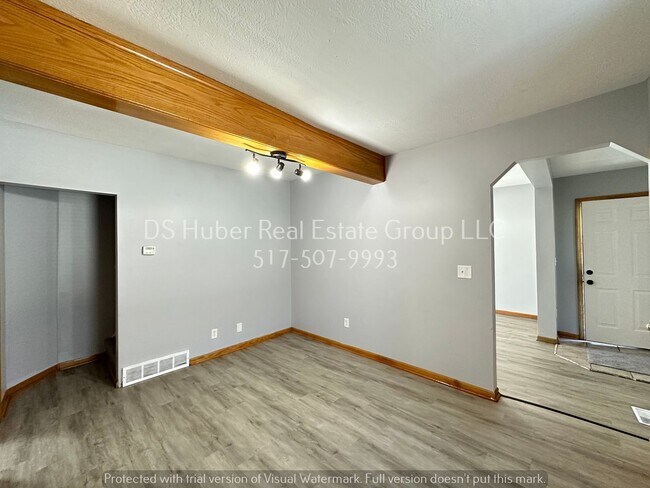 Building Photo - 1226 Clark St