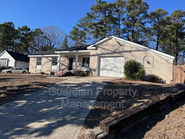 Building Photo - 226 Livermore Dr