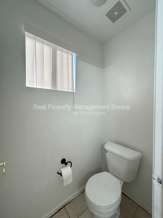 Building Photo - 21228 N 88th Ln