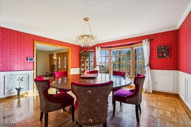 Building Photo - 545 Johnston Dr