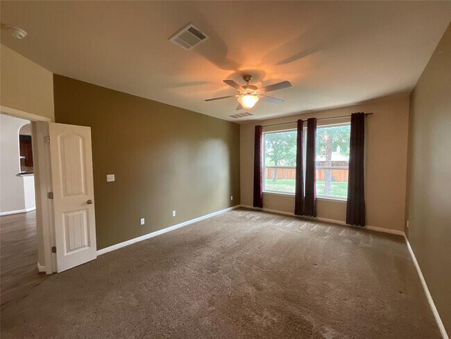 Building Photo - 615 Seminole Canyon Dr
