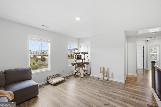 Building Photo - 2700 Westgate Park Dr