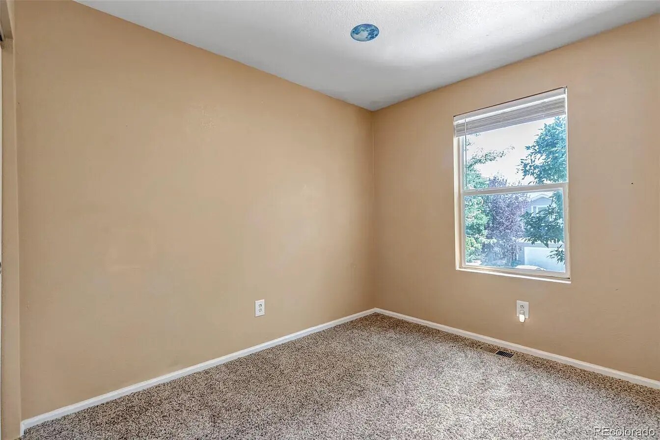 Building Photo - 7951 S Kittredge Way