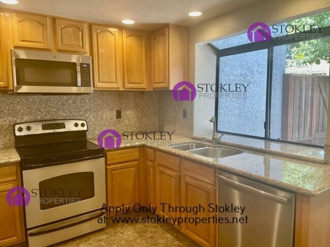 Building Photo - 538 Mesa Verde Pl