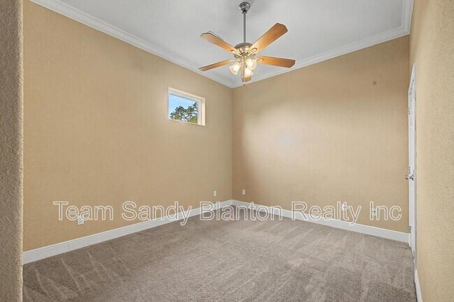 Building Photo - 542 S 72nd Ave
