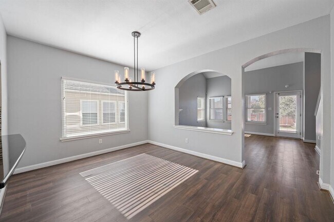 Building Photo - 11814 Bastrop St