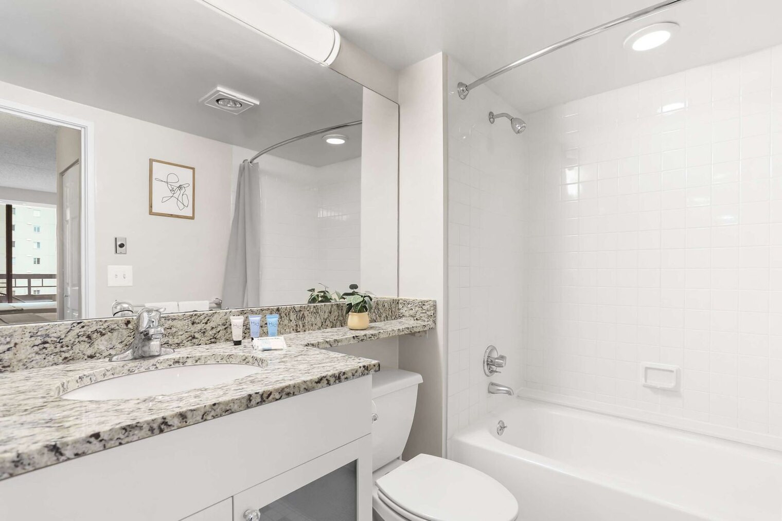 Building Photo - 401 12th St S