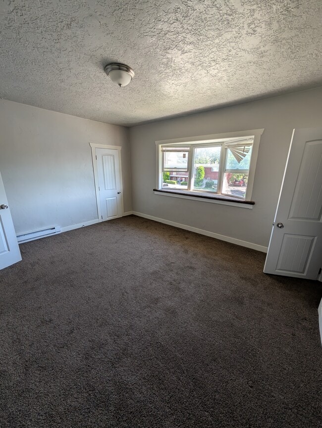 Building Photo - 228 W 100 N